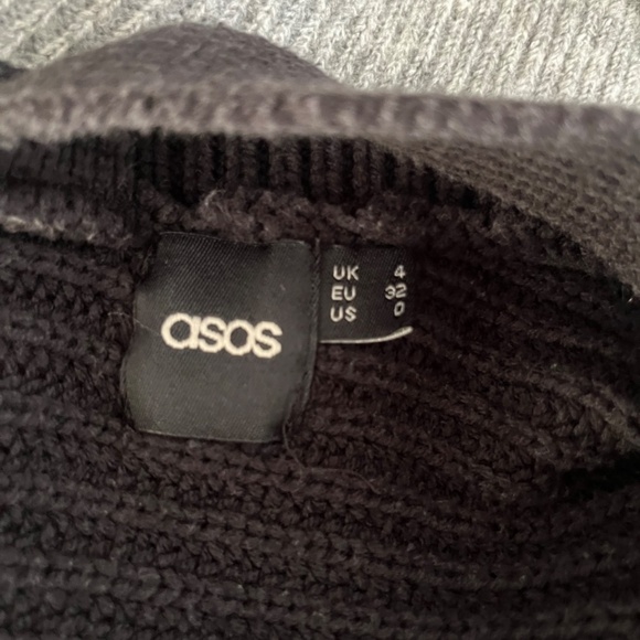 Sweater Bundle ~ 3 Fall Sweaters & Classic Gray Hoodie ~ Great Condition - Picture 11 of 15